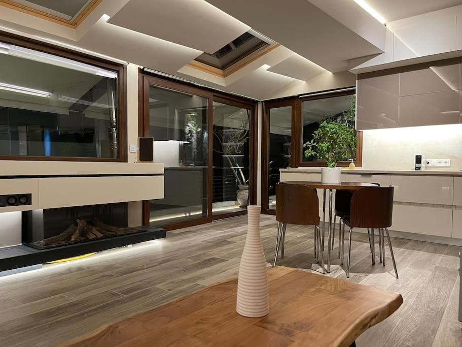 Acropolis Lux Apartment Ateny Zewnętrze zdjęcie